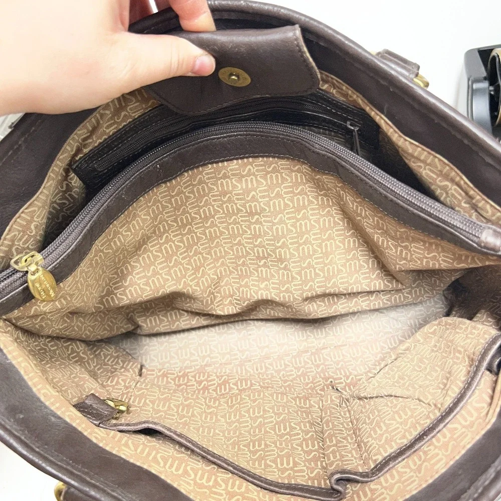 Stone Mountain‎ Leather Tote Bag Women's Brown Black Studded Detail Zip Pockets
